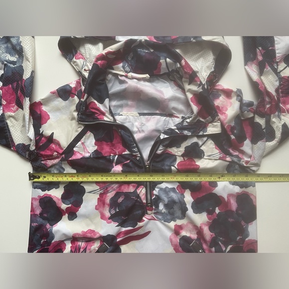 ⭐️ Host Pick ⭐️Lululemon Miss Misty Pullover - Picture 6 of 16